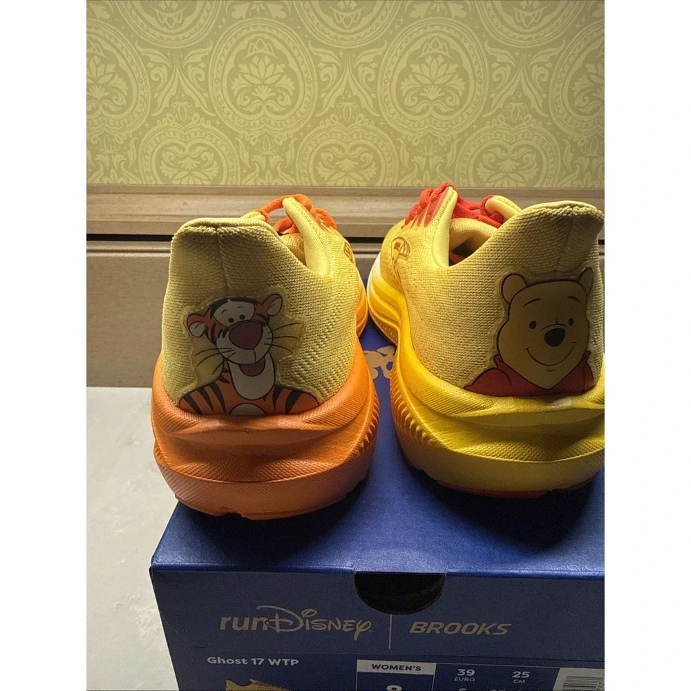 Limited‎ Edition Brooks Ghost Winnie the Pooh Women's 8M Disney Limited Edition